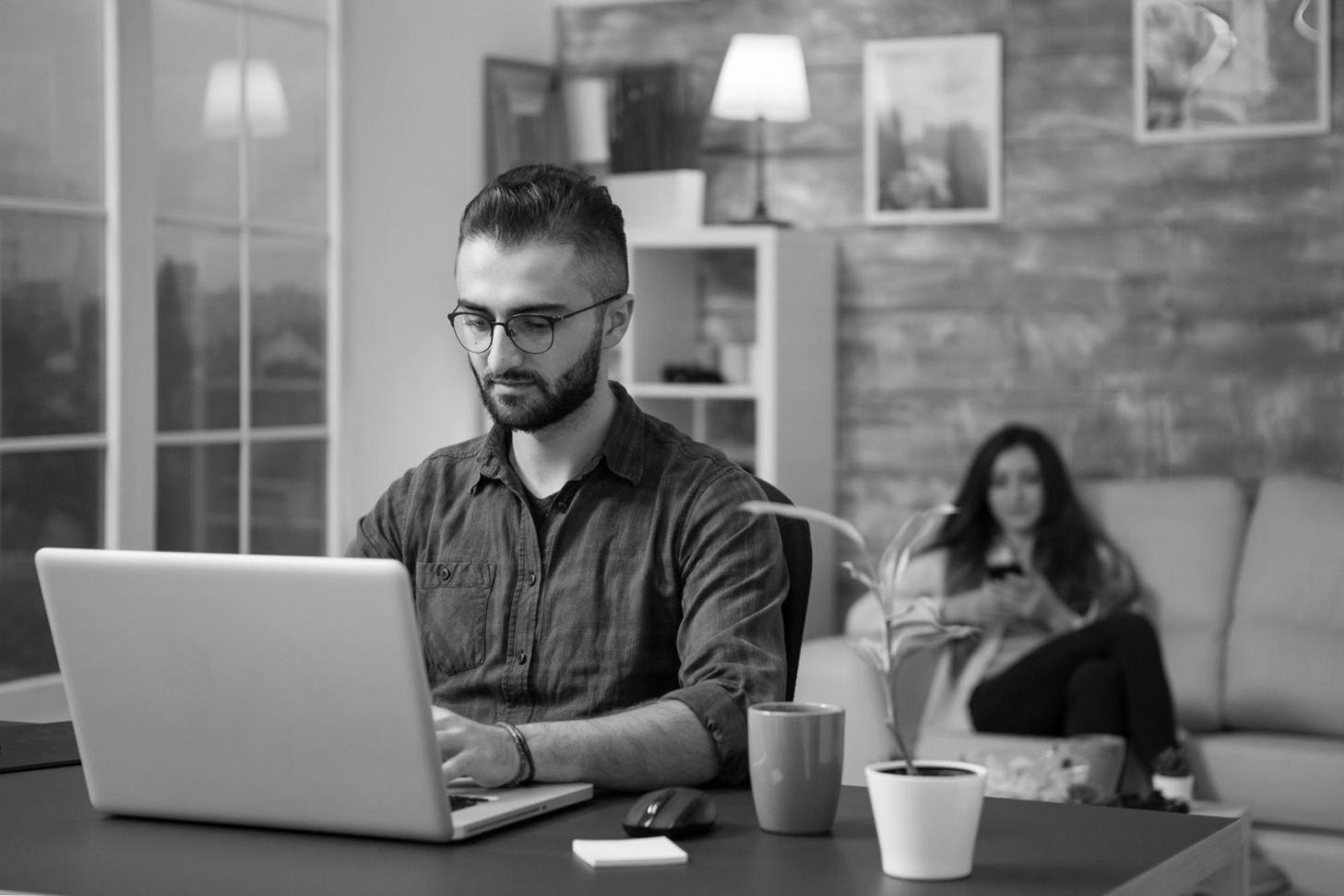 Anciens registres comptables et documents historiques